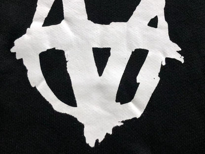 V - SWEATER