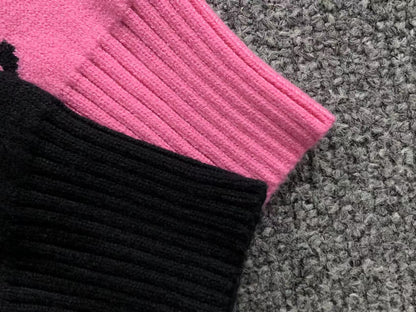 V - SWEATER