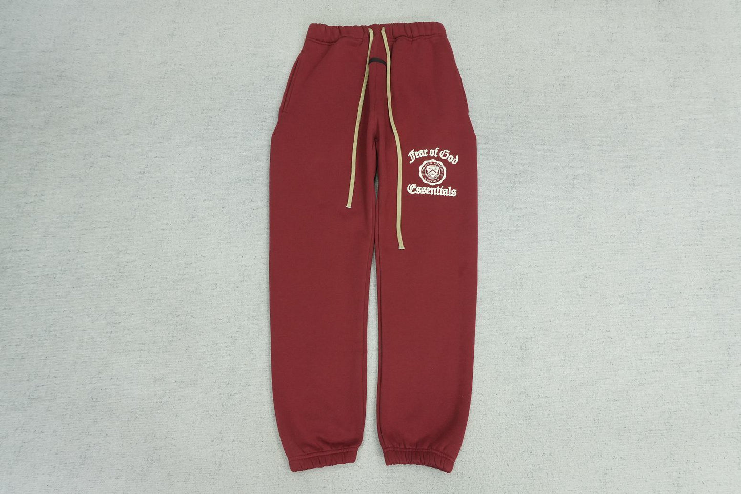 F - SWEATPANTS
