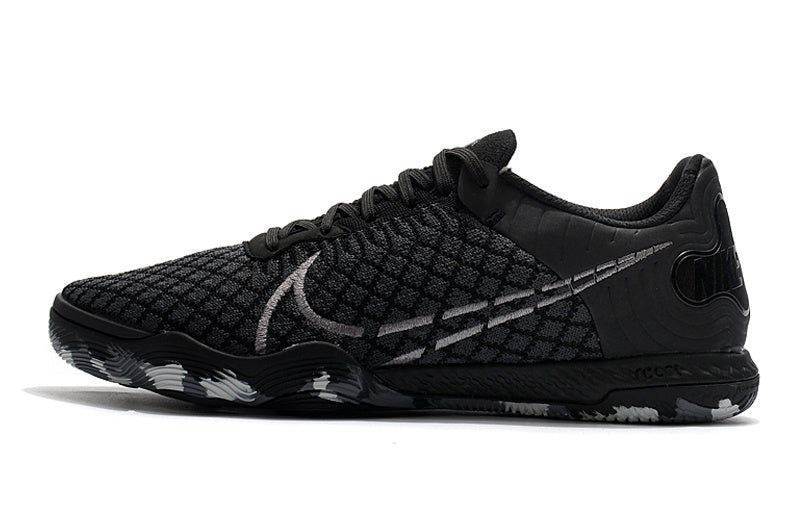 R - FUSSBALLSCHUHE