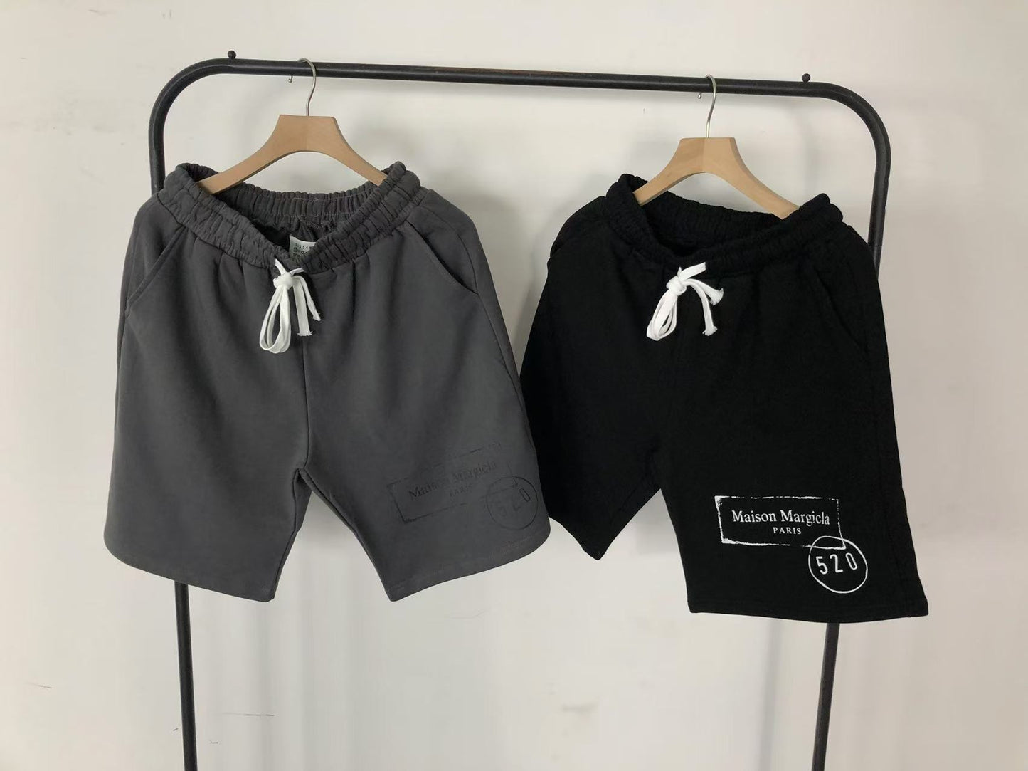 M - SHORTS