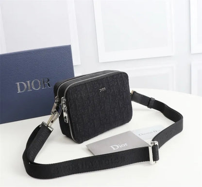 D - TASCHE