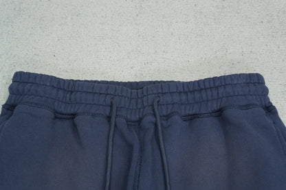 S - SWEATPANTS