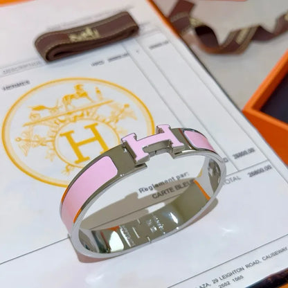 H - ARMBAND