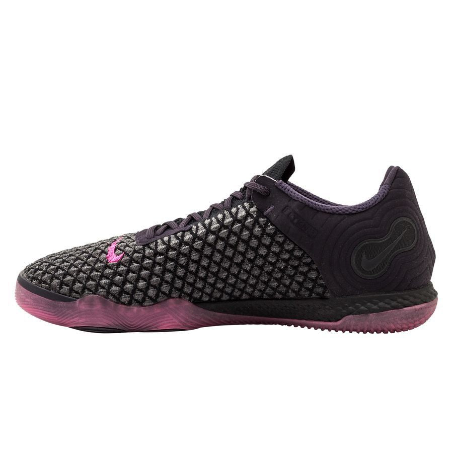 R - FUSSBALLSCHUHE