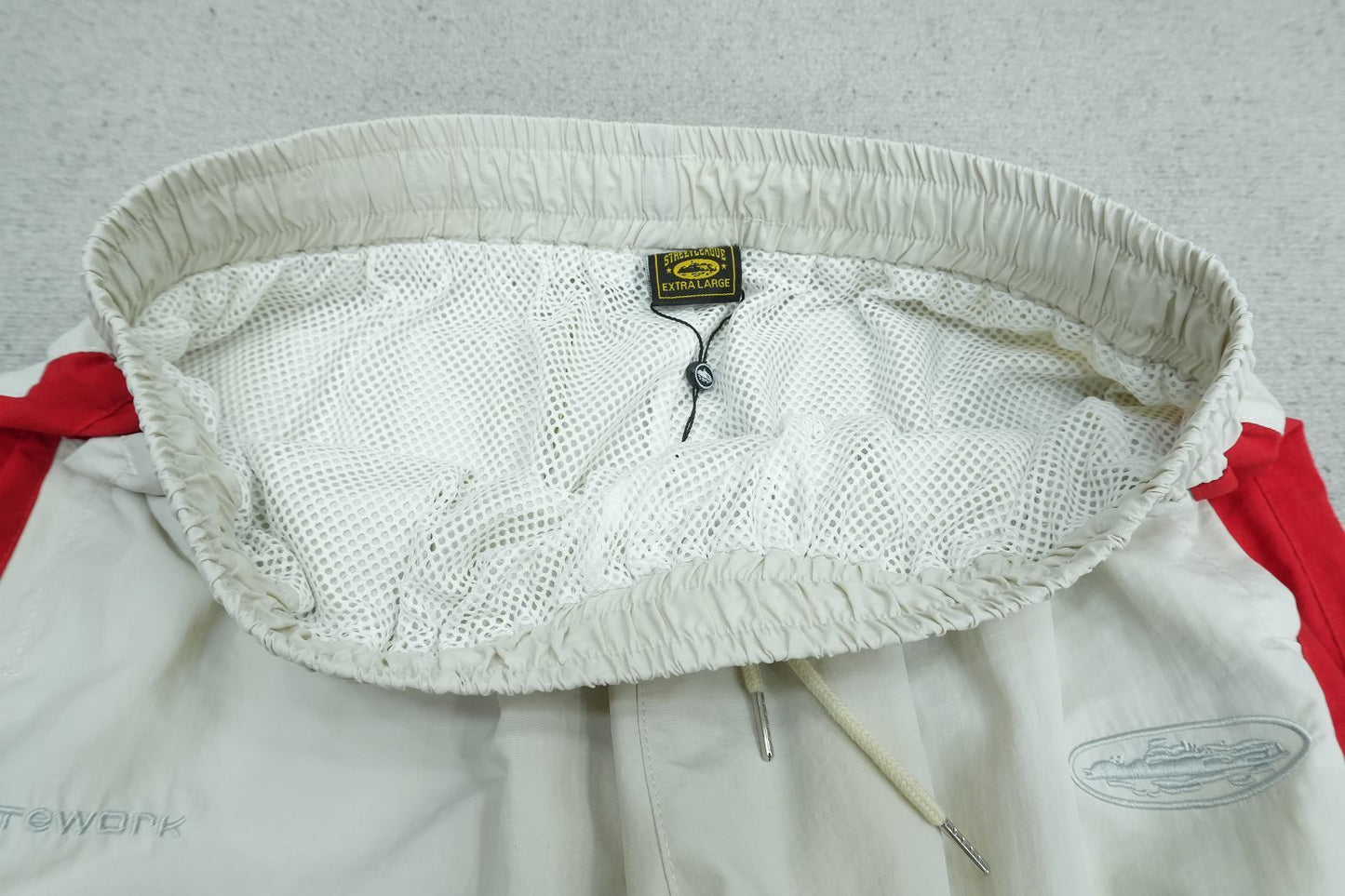 C - SWEATPANTS