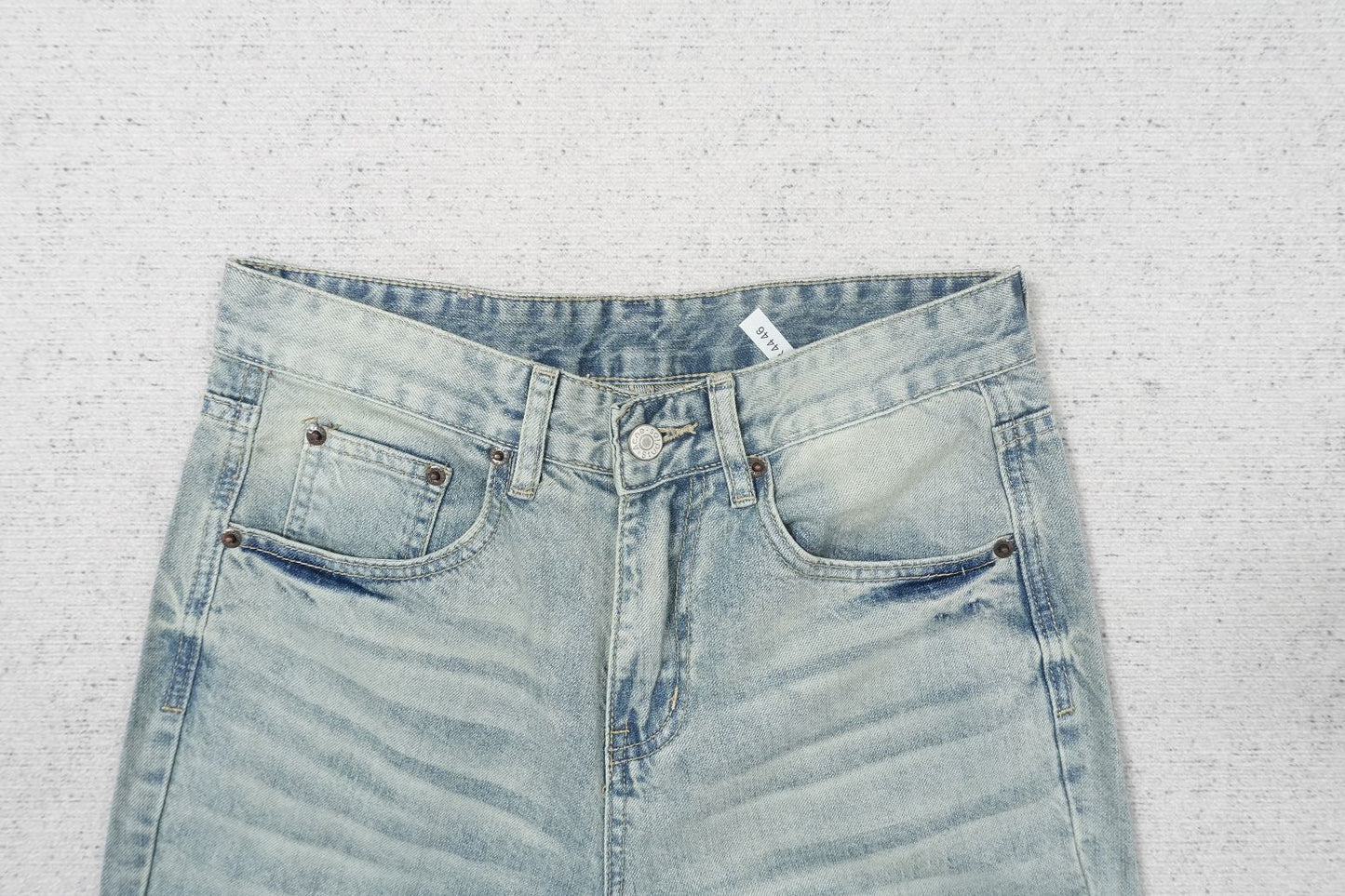 A - JEANS