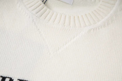 P - SWEATER