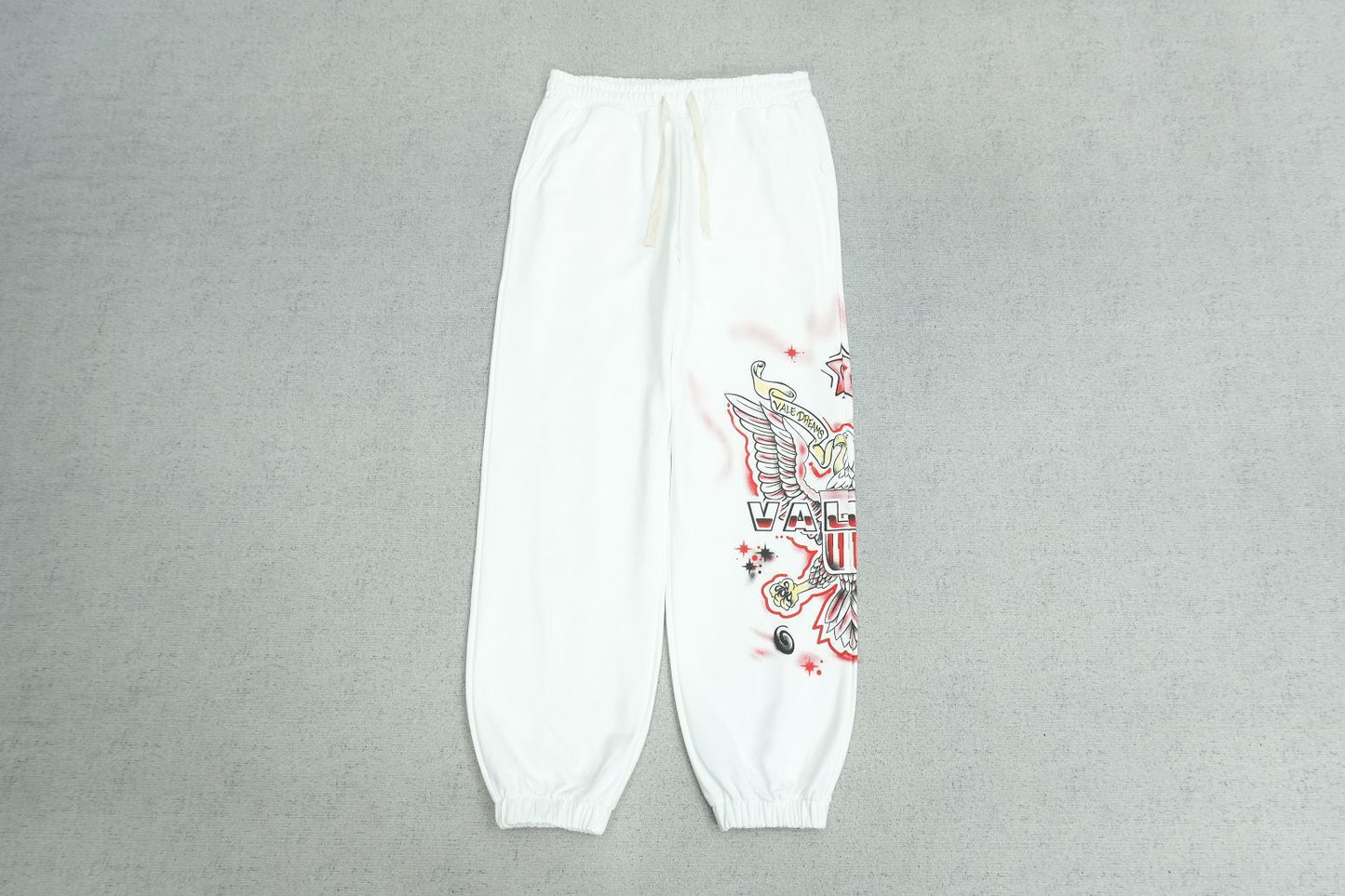 V - SWEATPANTS