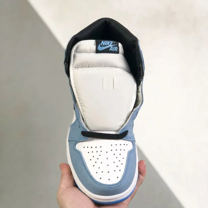 N - SNEAKERS