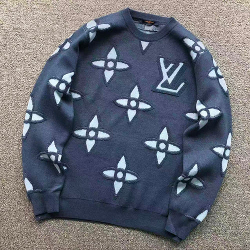 L - SWEATER