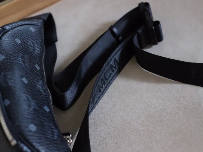 M - TASCHE