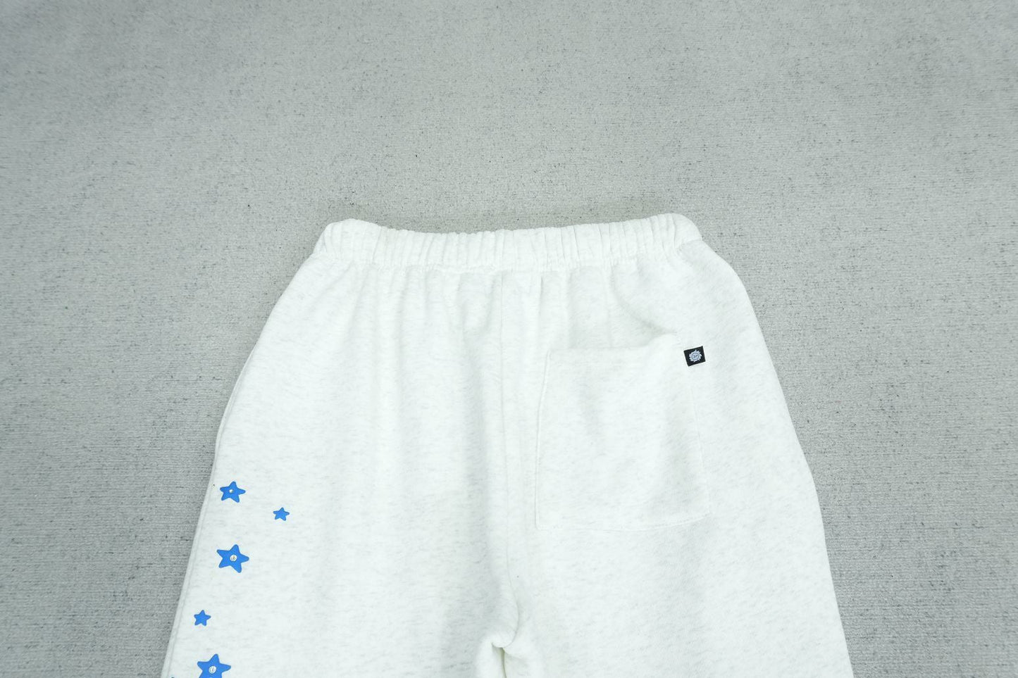 B - SWEATPANTS