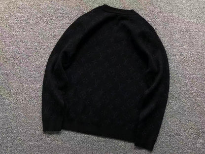 L - SWEATER