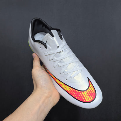 M - FUSSBALLSCHUHE