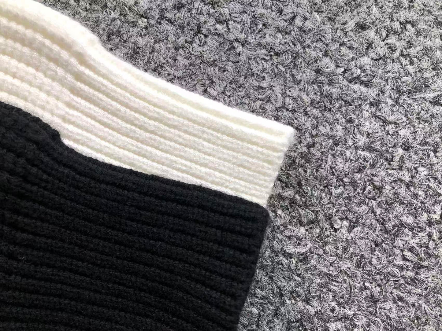 B - SWEATER
