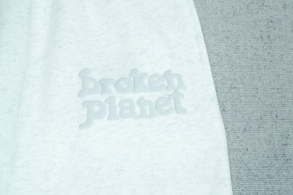 B - SWEATPANTS