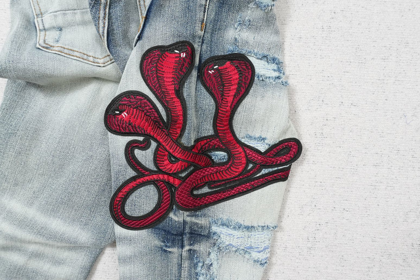 A - JEANS