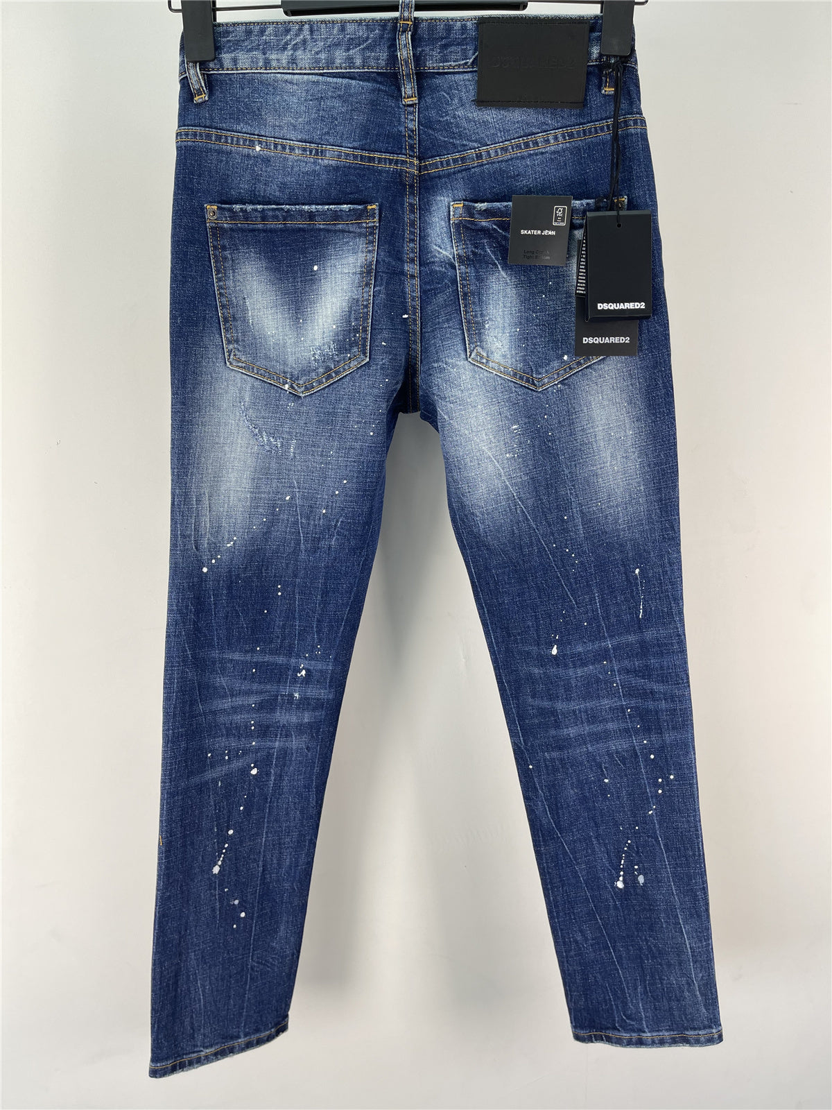 D - JEANS