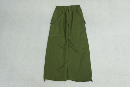 F - SWEATPANTS