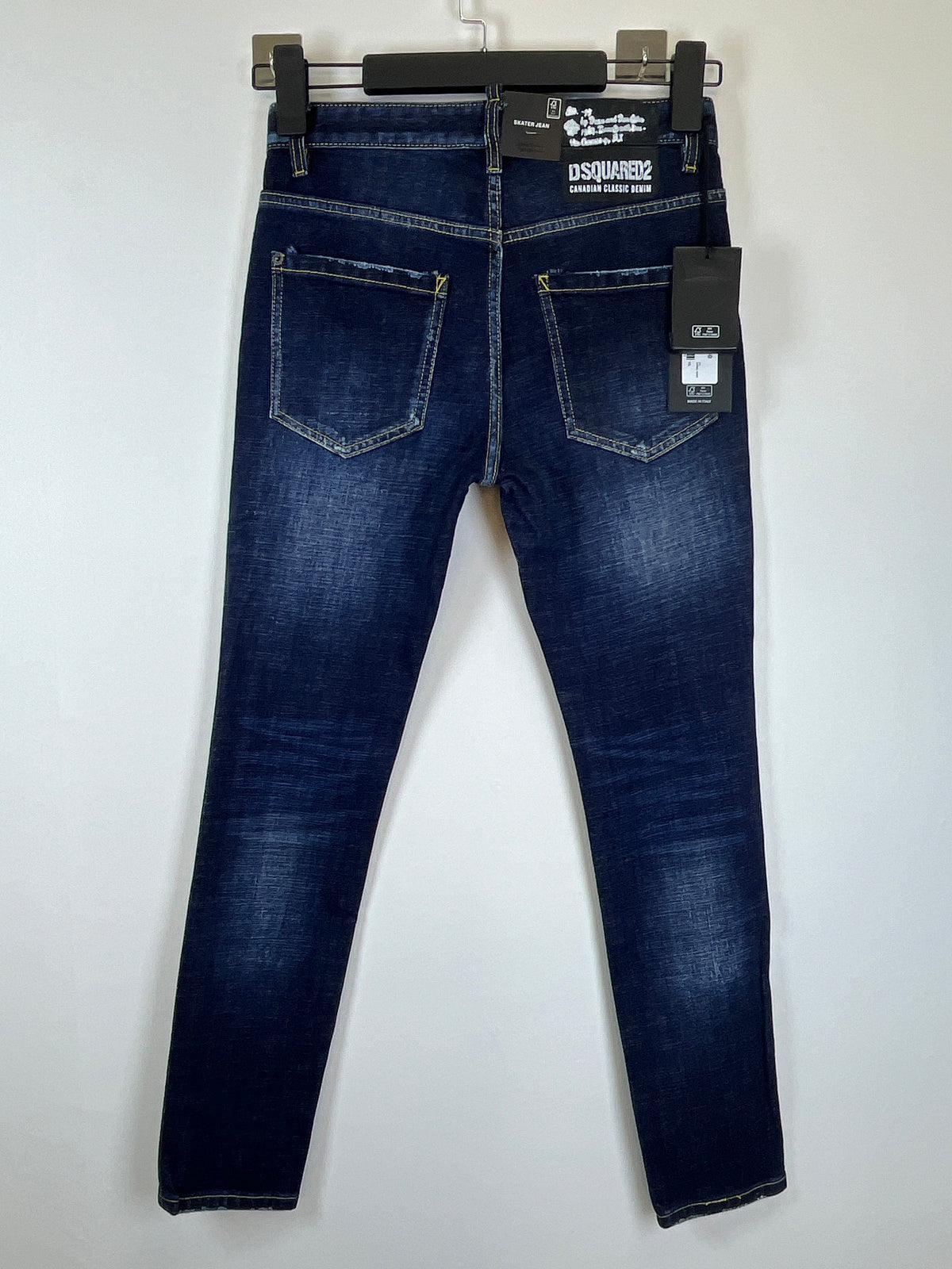 D - JEANS