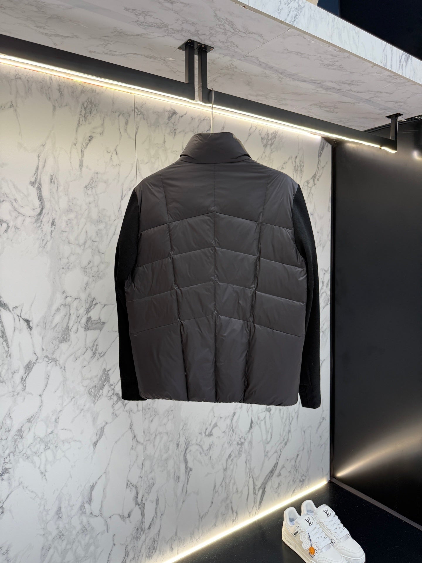 Q - CARDIGAN