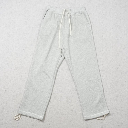 L - SWEATPANTS