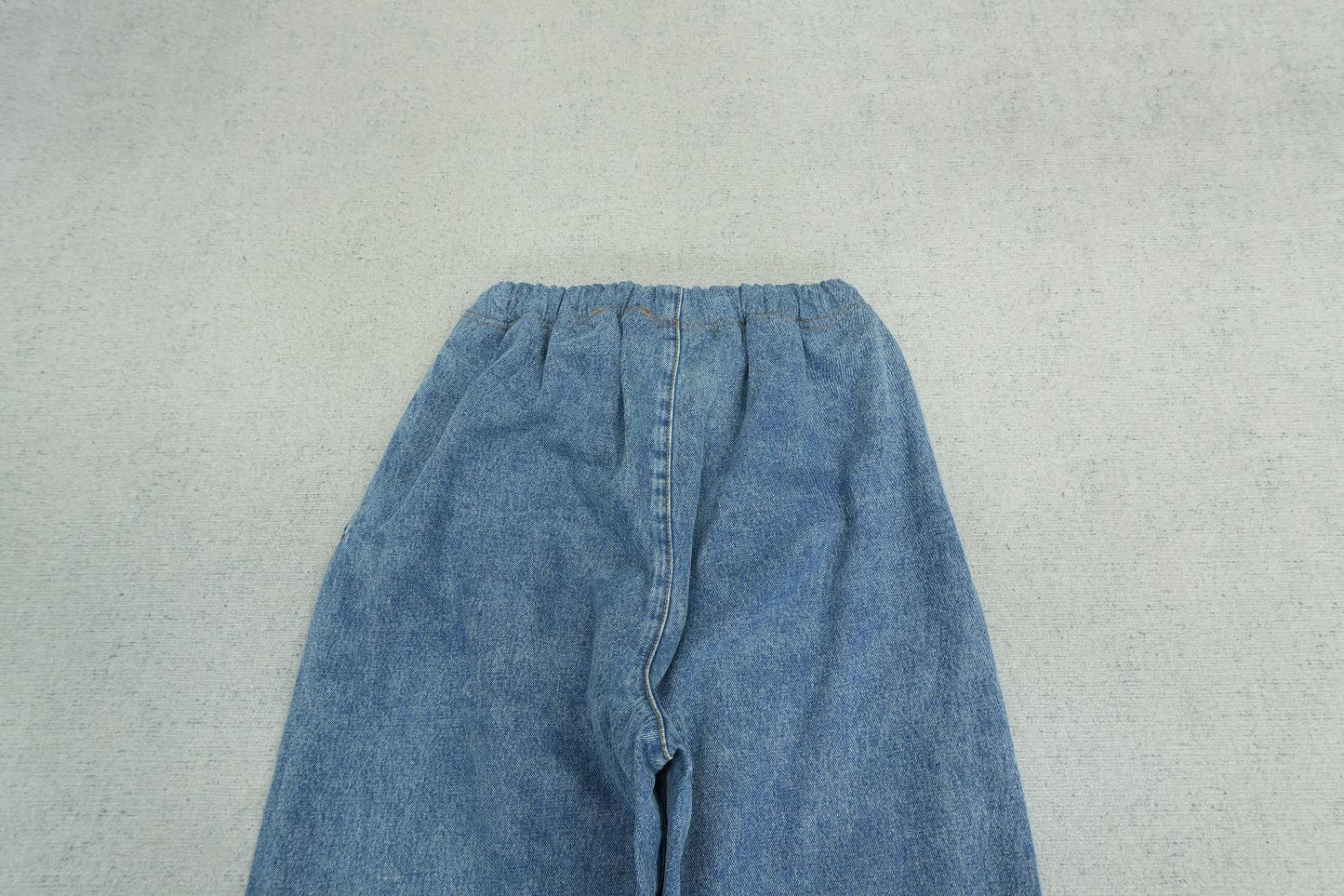 F - SWEATPANTS