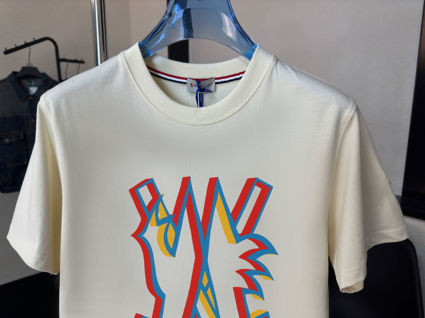 M - TSHIRT