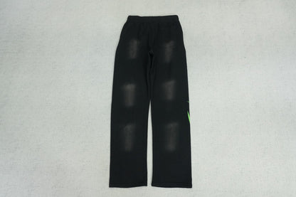 H - SWEATPANTS