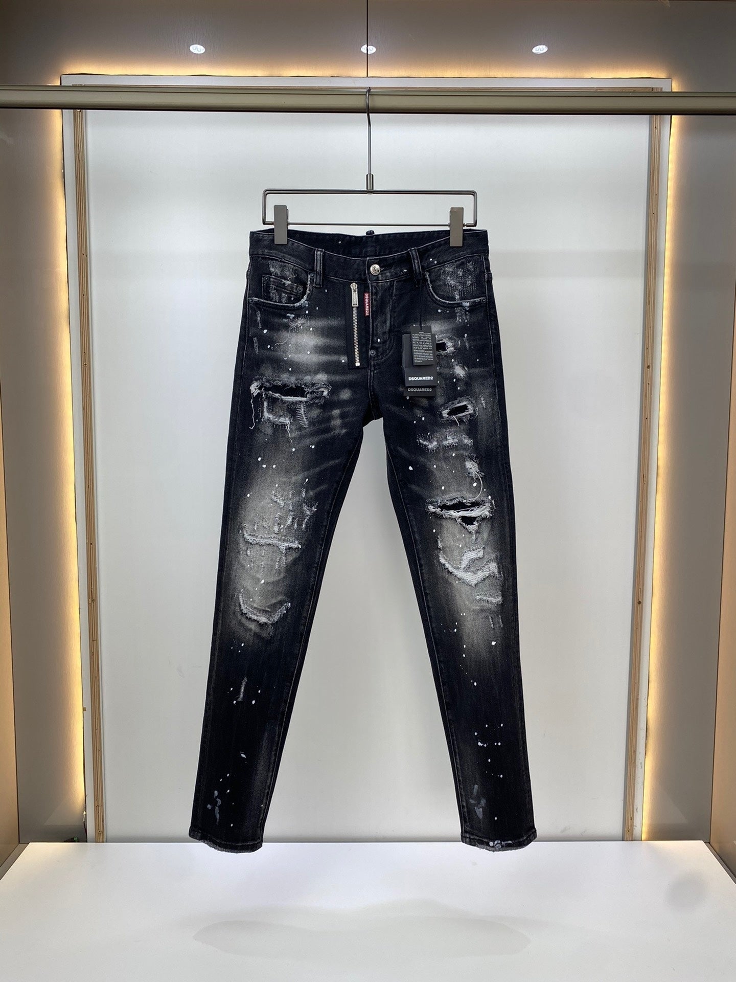 D - JEANS