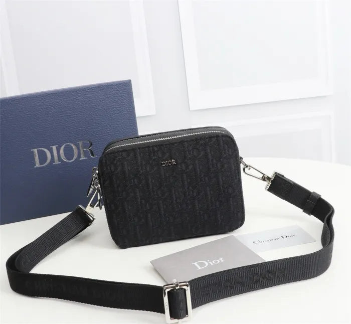 D - TASCHE