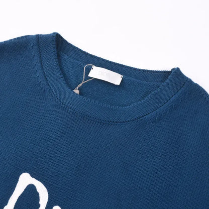 D - SWEATER