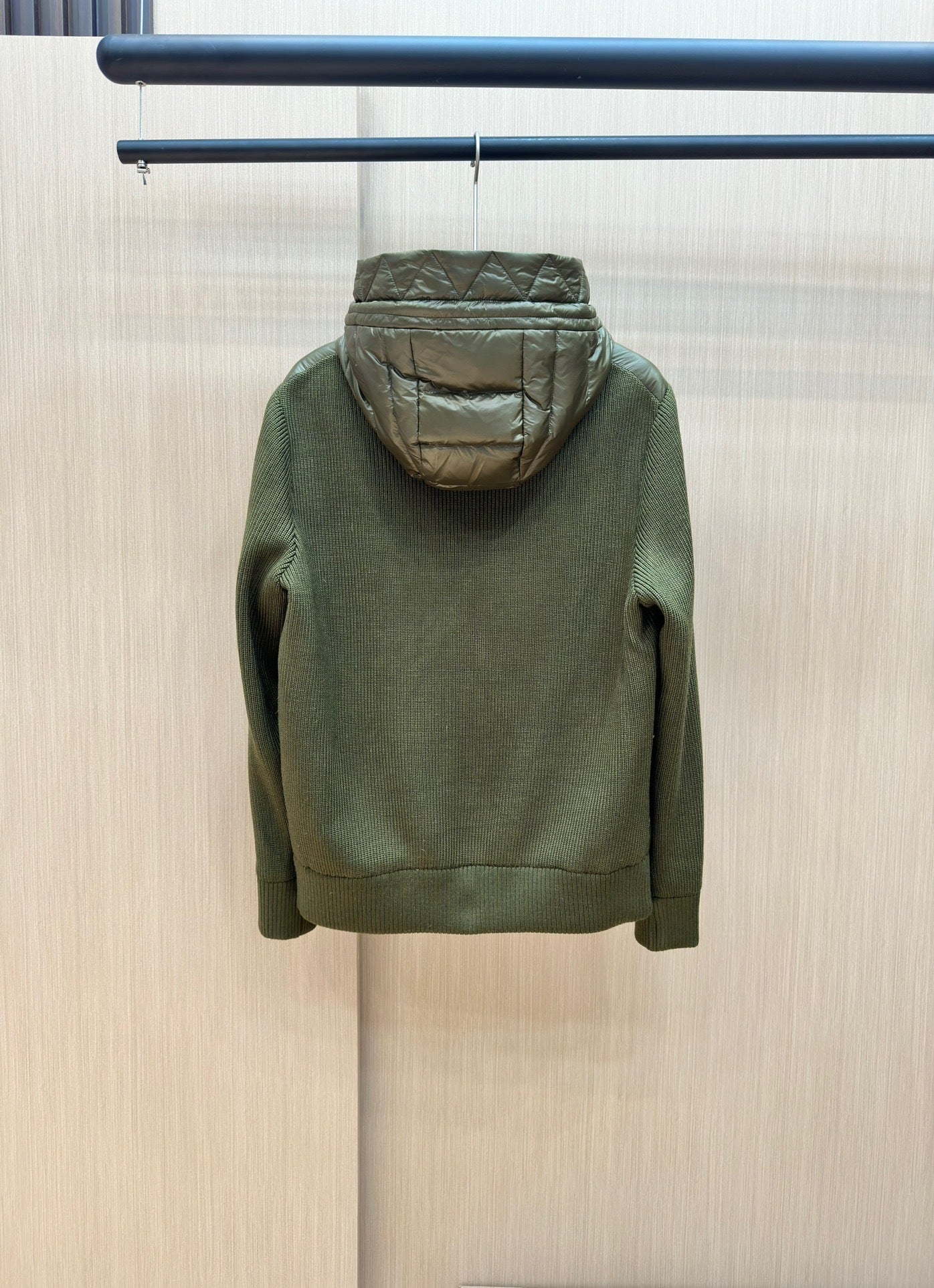 M - CARDIGAN