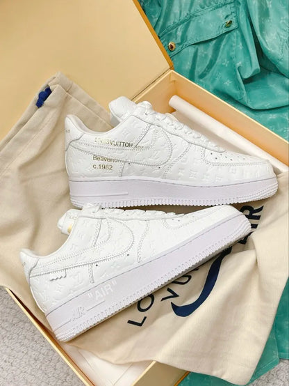 N - SNEAKERS