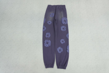 D - SWEATPANTS