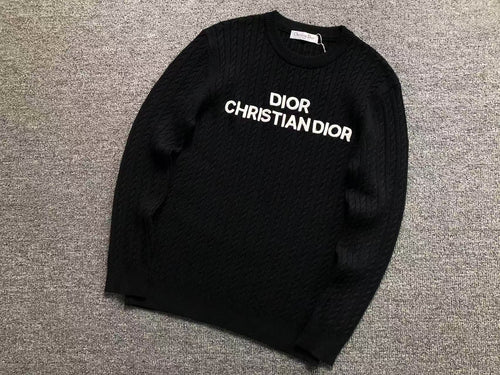 D - SWEATER