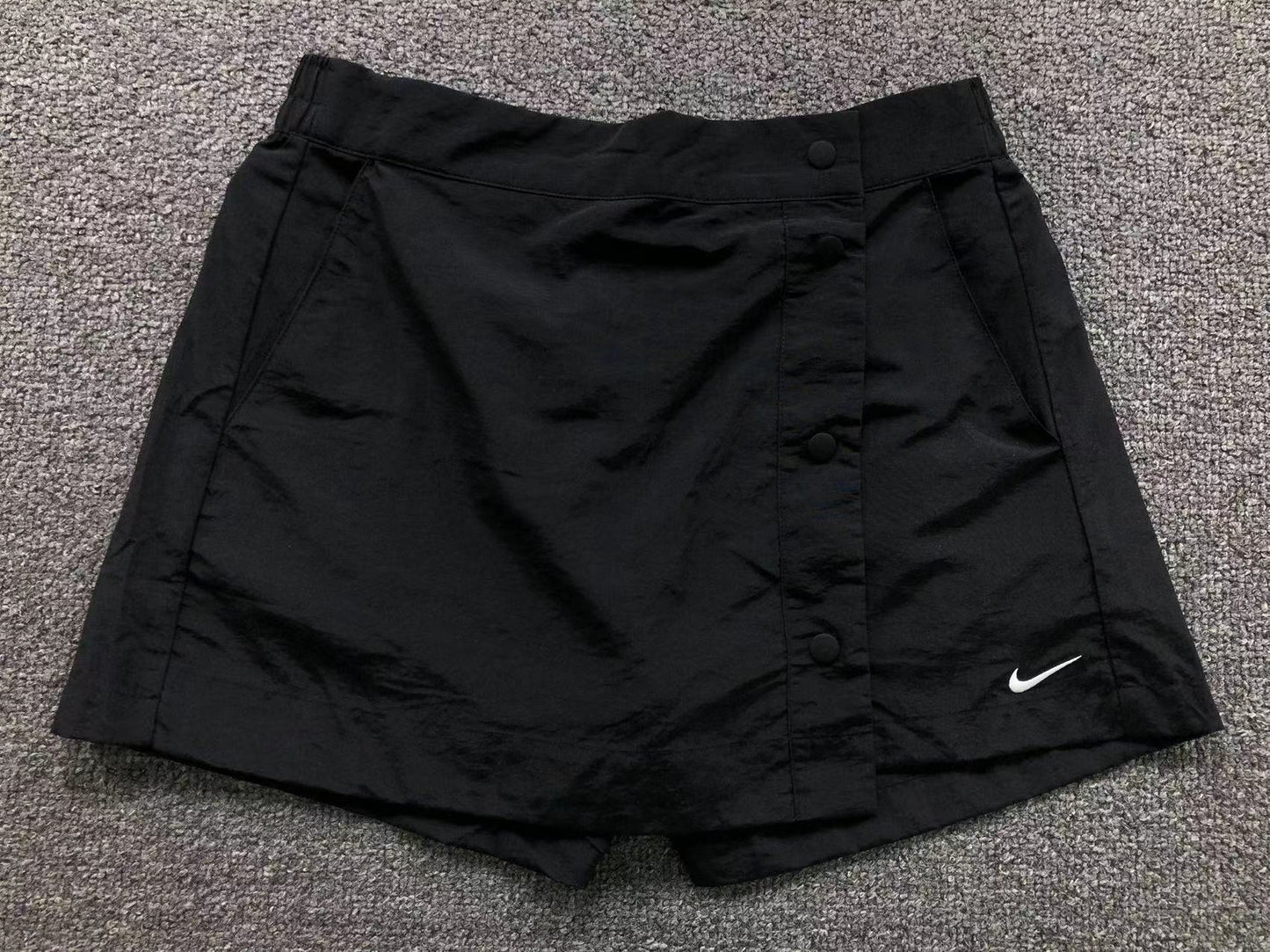 N - SHORTS