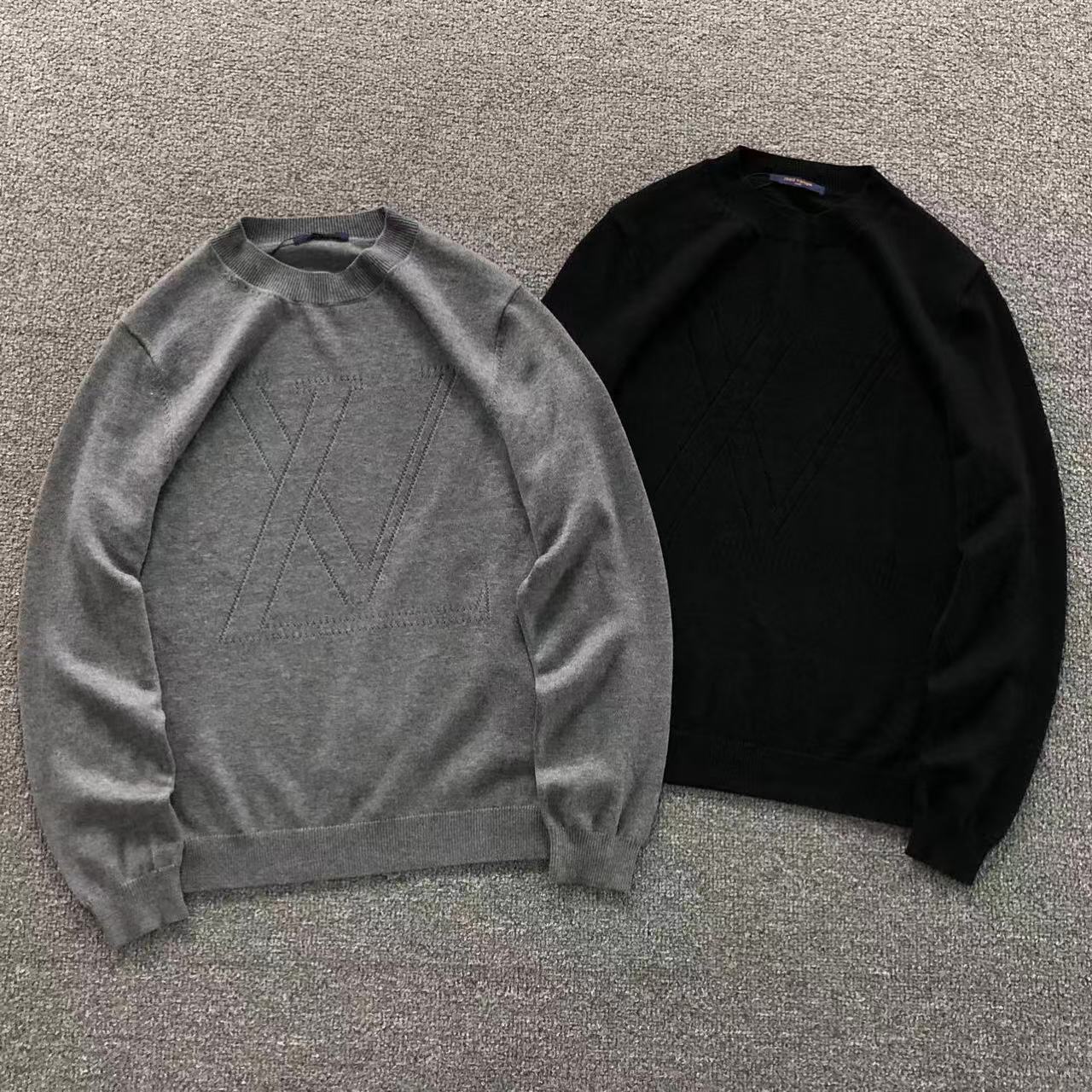 L - SWEATER