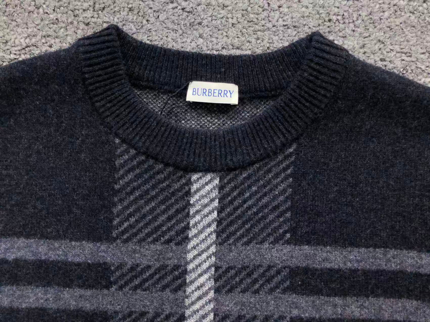 B - SWEATER