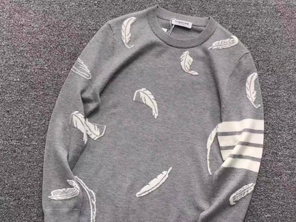 T - SWEATER