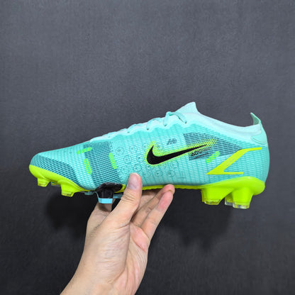 M - FUSSBALLSCHUHE