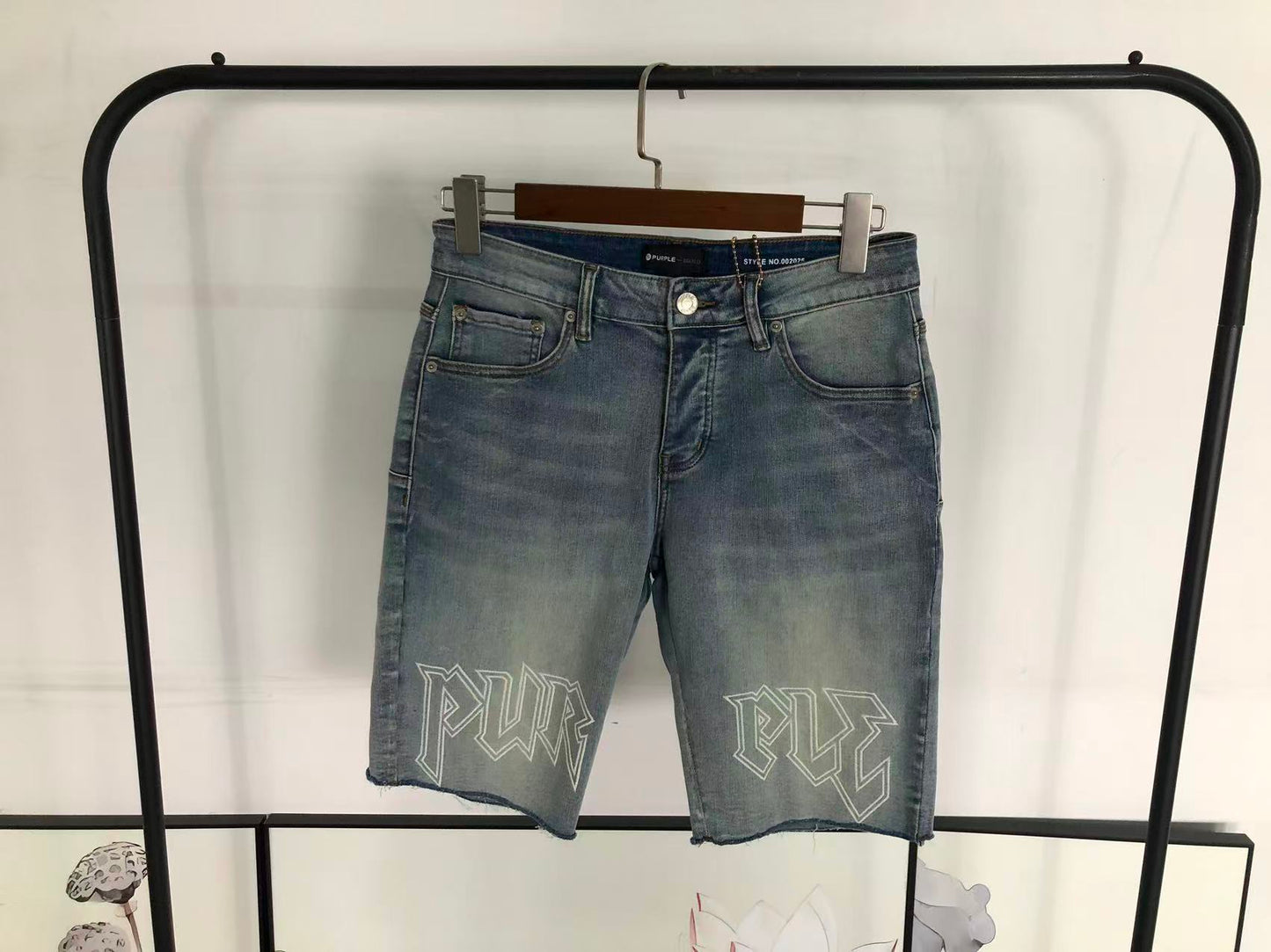 P - SHORTS