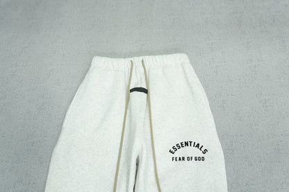 F - SWEATPANTS