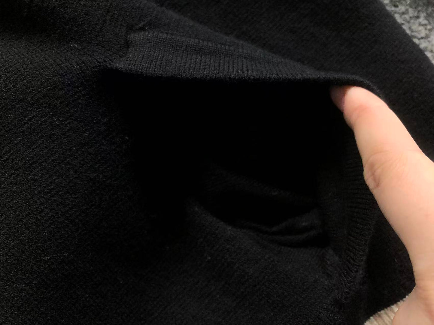 C - SWEATER