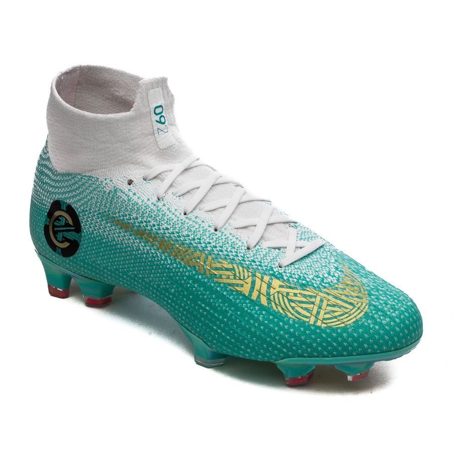M - FUSSBALLSCHUHE