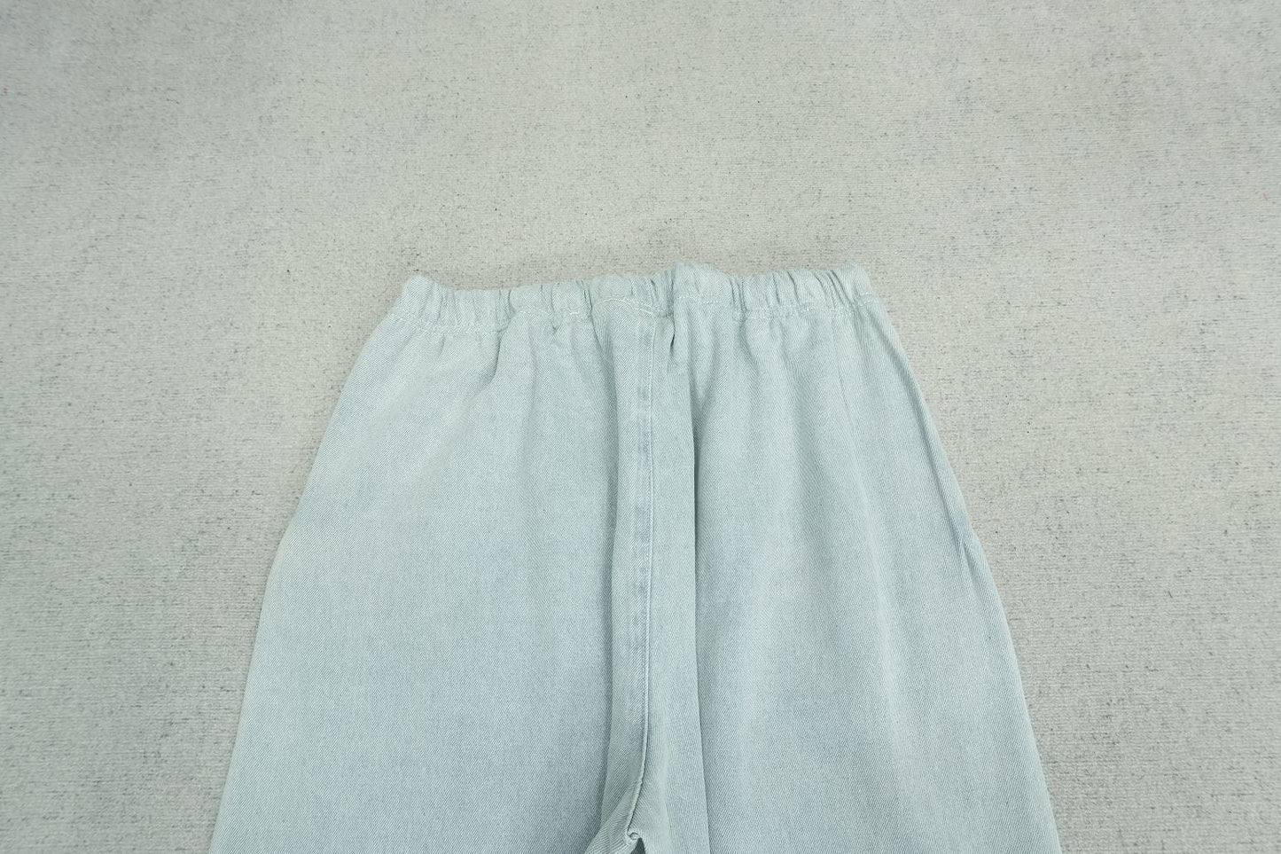 F - SWEATPANTS