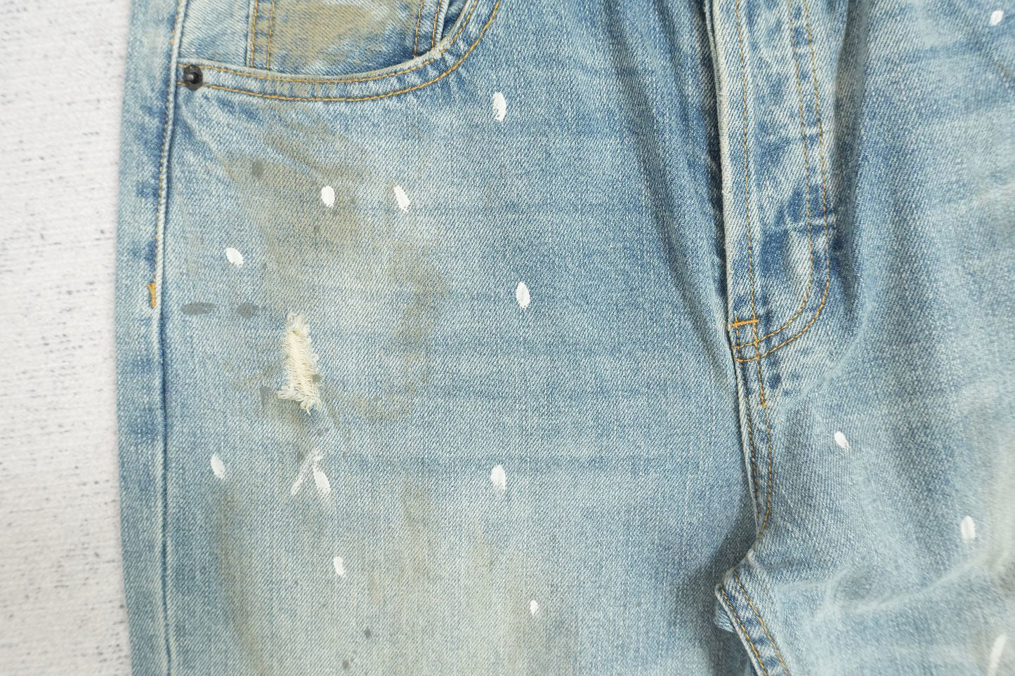 A - JEANS
