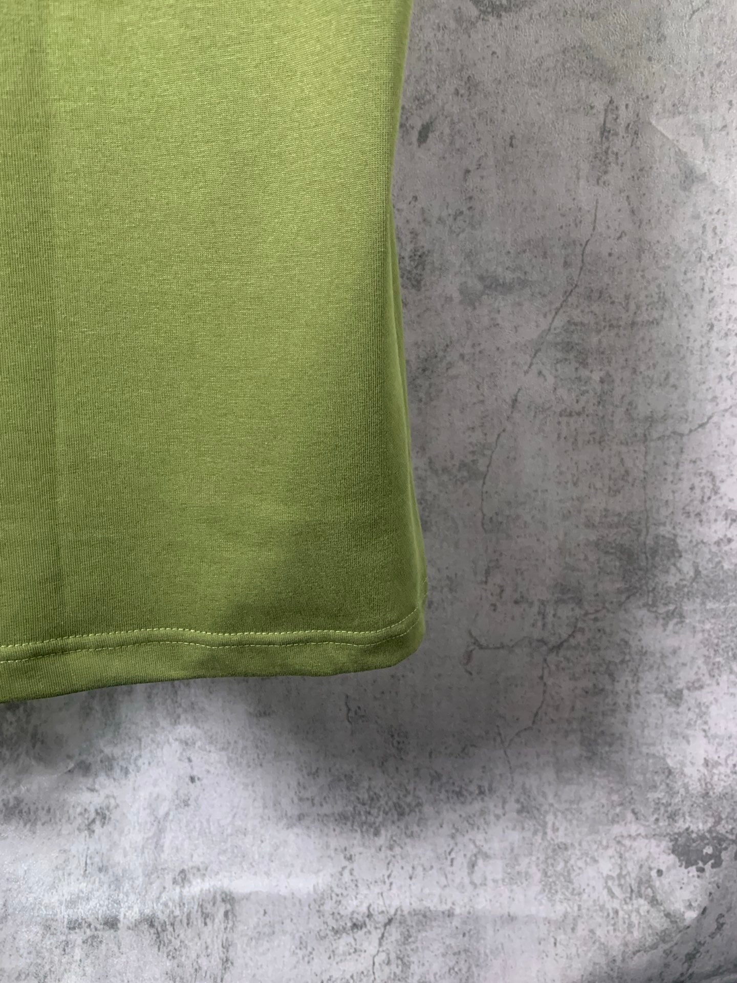 L - TSHIRT