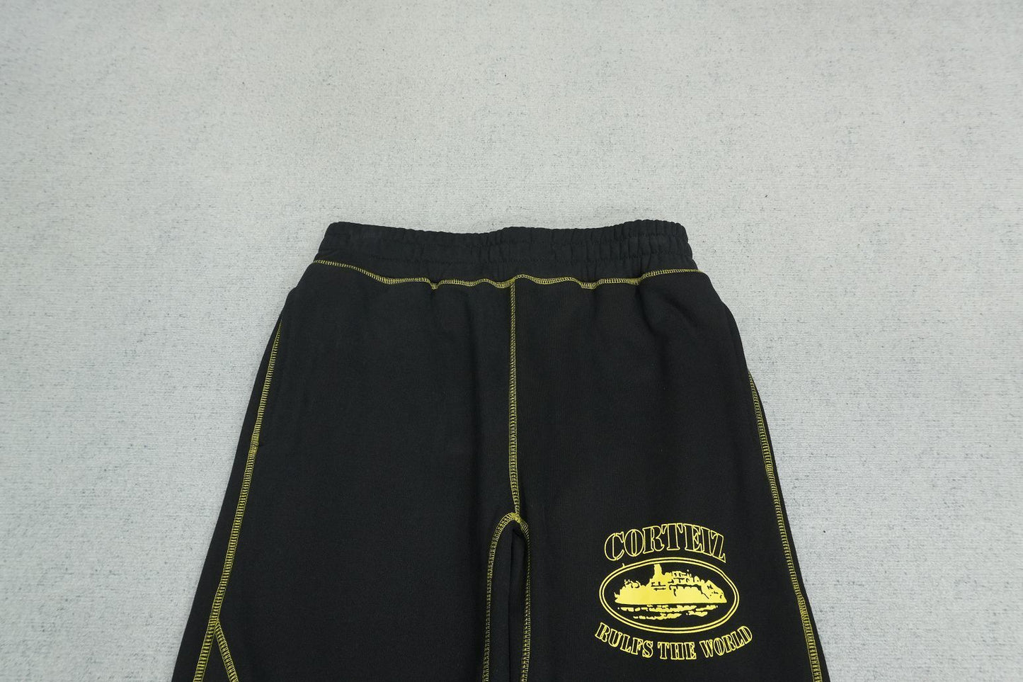 C - SWEATPANTS